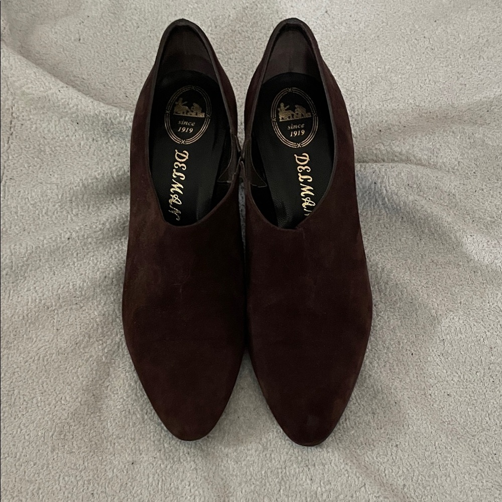 Vintage Delman Suede Heels – Chocolate Brown, Wooden Heel (Size 7M)